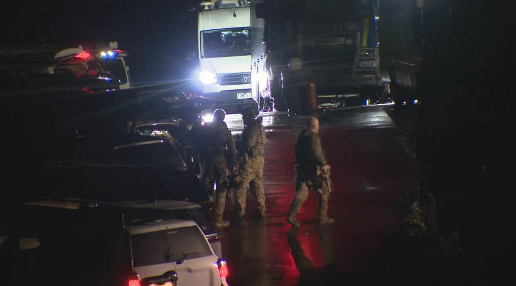 “维州杀警案”枪手仍在逃,抓捕行动进入第6天!全澳数百名警员增援(组图) - 6