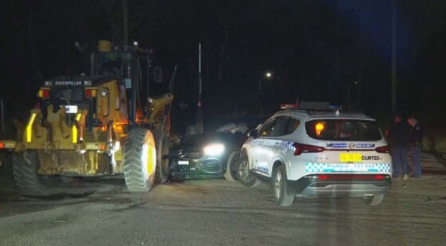5人强闯悉尼民宅，驾车逃逸引追捕！还撞上警车，最小的仅16岁（组图） - 3