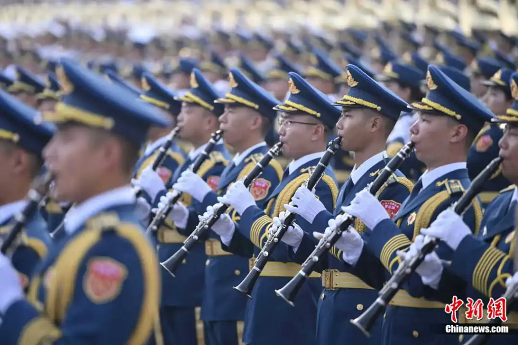 九三阅兵结束!俄朝元首会面,金正恩称愿尽所能助俄!特朗普表态(视频/组图) - 38
