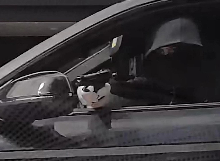 光天化日下，悉尼街头连传枪响！枪击画面曝光，警方急寻知情者（组图） - 2