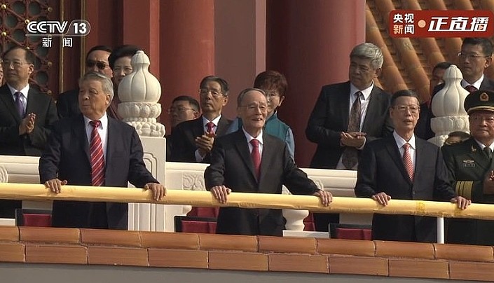 九三阅兵结束!俄朝元首会面,金正恩称愿尽所能助俄!特朗普表态(视频/组图) - 7