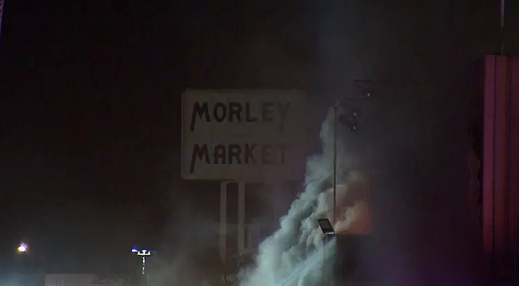 突发！珀斯Morley区商场遭纵火，5000㎡建筑成废墟，数十家商户一夜清零！（组图） - 6