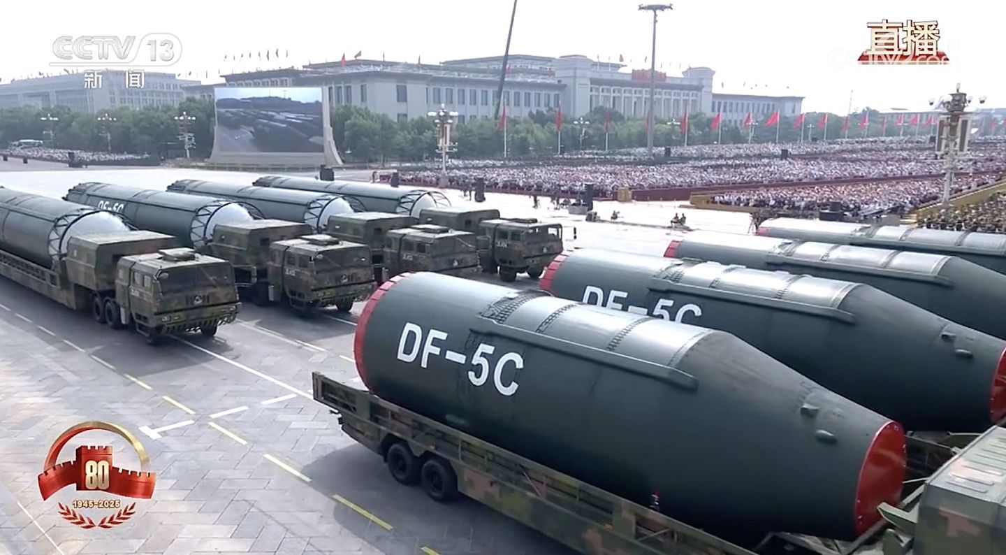 九三阅兵结束!俄朝元首会面,金正恩称愿尽所能助俄!特朗普表态(视频/组图) - 17