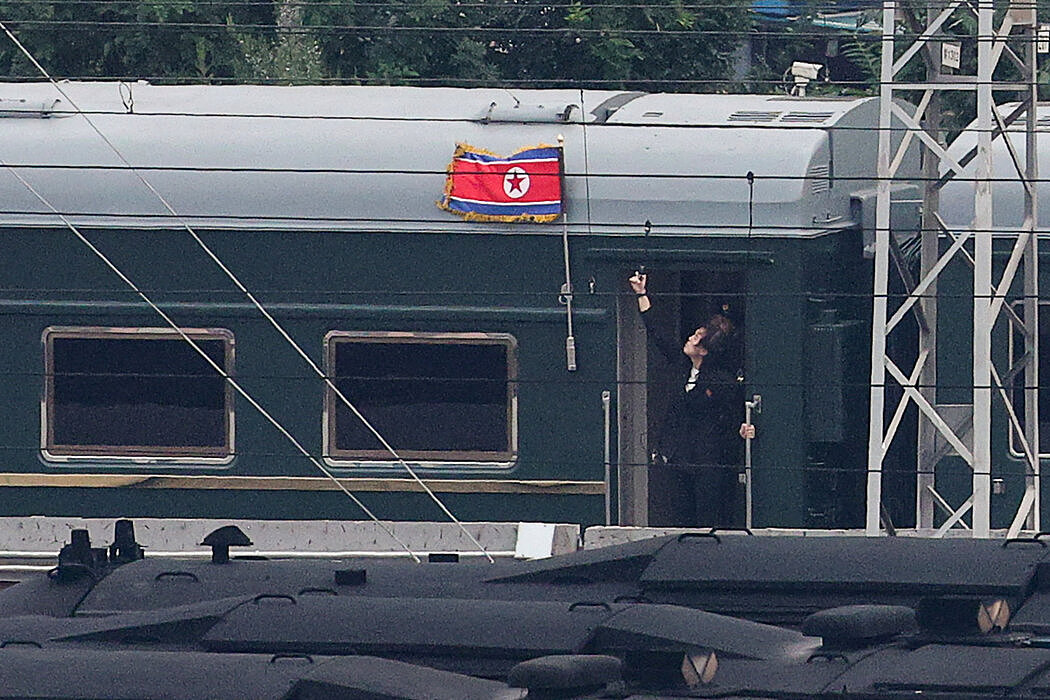 九三阅兵结束!俄朝元首会面,金正恩称愿尽所能助俄!特朗普表态(视频/组图) - 3