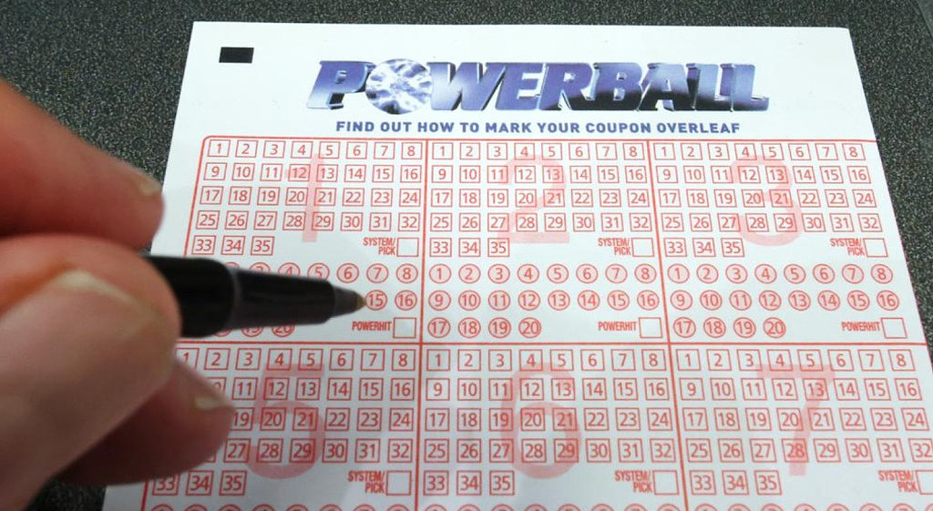 锦鲤现身!澳女喜提$2000万强力球大奖,“一次就中,太疯狂”(组图) - 2