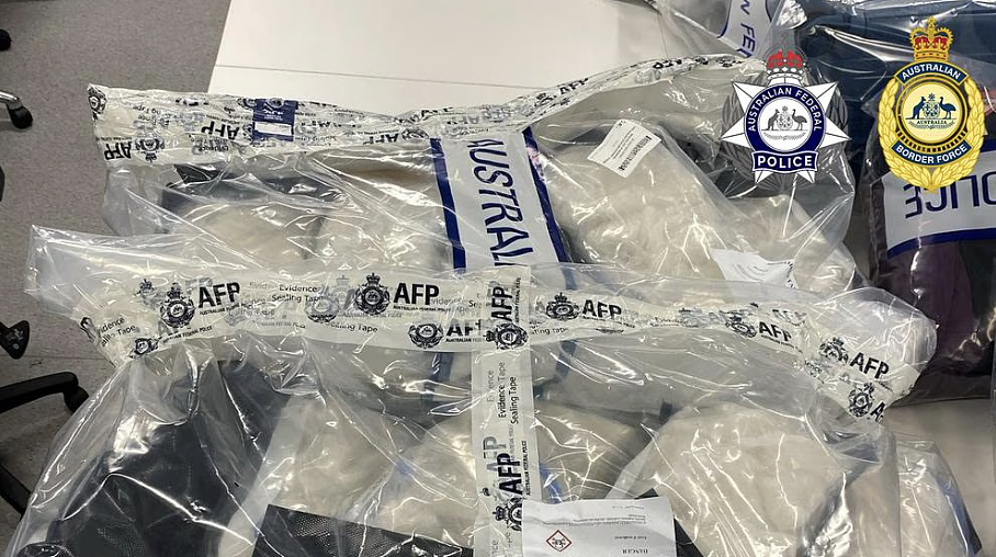 澳洲机场缉毒大案！62岁男子行李藏35公斤冰毒，价值超$1100万（组图） - 3