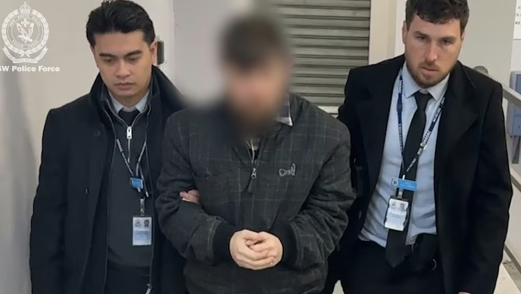 35岁男子涉嫌在悉尼购物中心更衣室偷拍,警方查获数十段私密视频(图) - 2