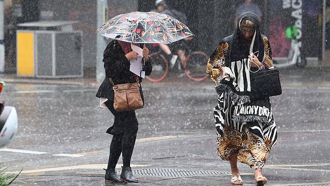 暴雨、雷暴、大风来袭！澳洲多州拉响警报，出门带好雨伞外套（组图） - 4