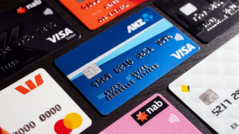 澳洲各大银行或提高信用卡费用、削减客户福利!只因...(组图) - 2