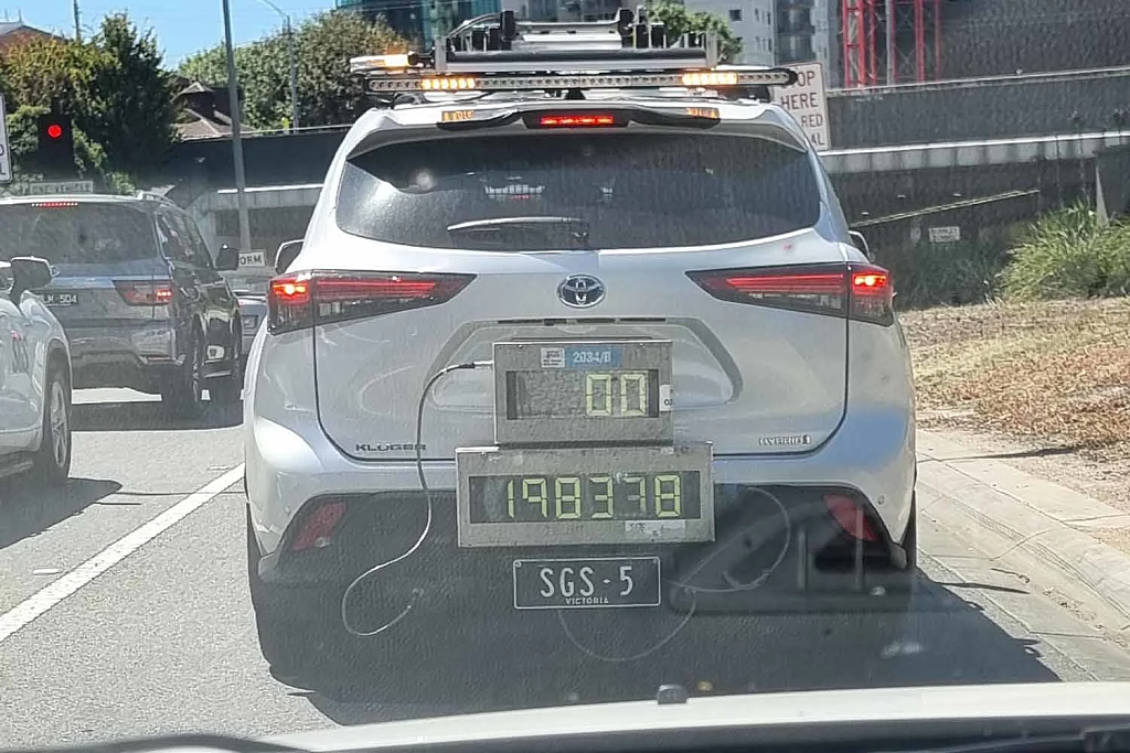 澳司机拍到前车“奇葩”装置，一脸懵：这是干啥用的？官方揭秘用途（组图） - 3