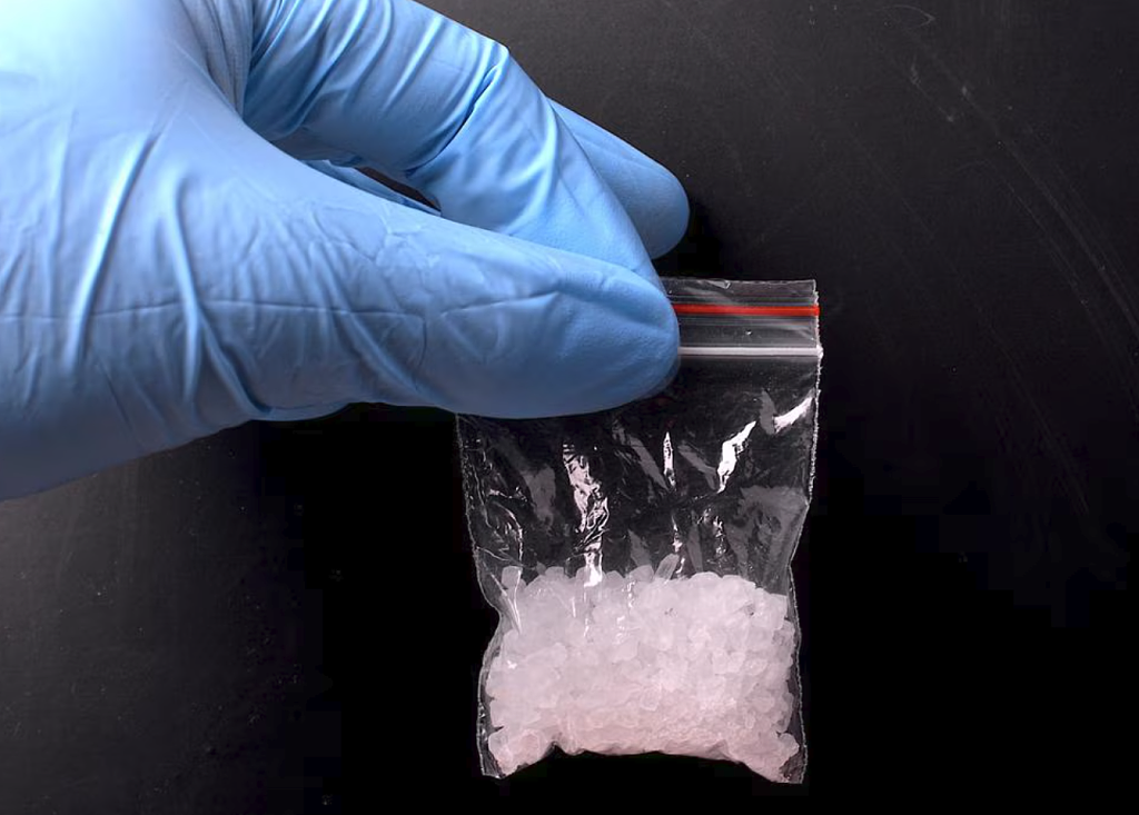 中国女子在澳贩毒被捕,签证遭强制取消!或因恋情避免被驱逐(组图) - 2