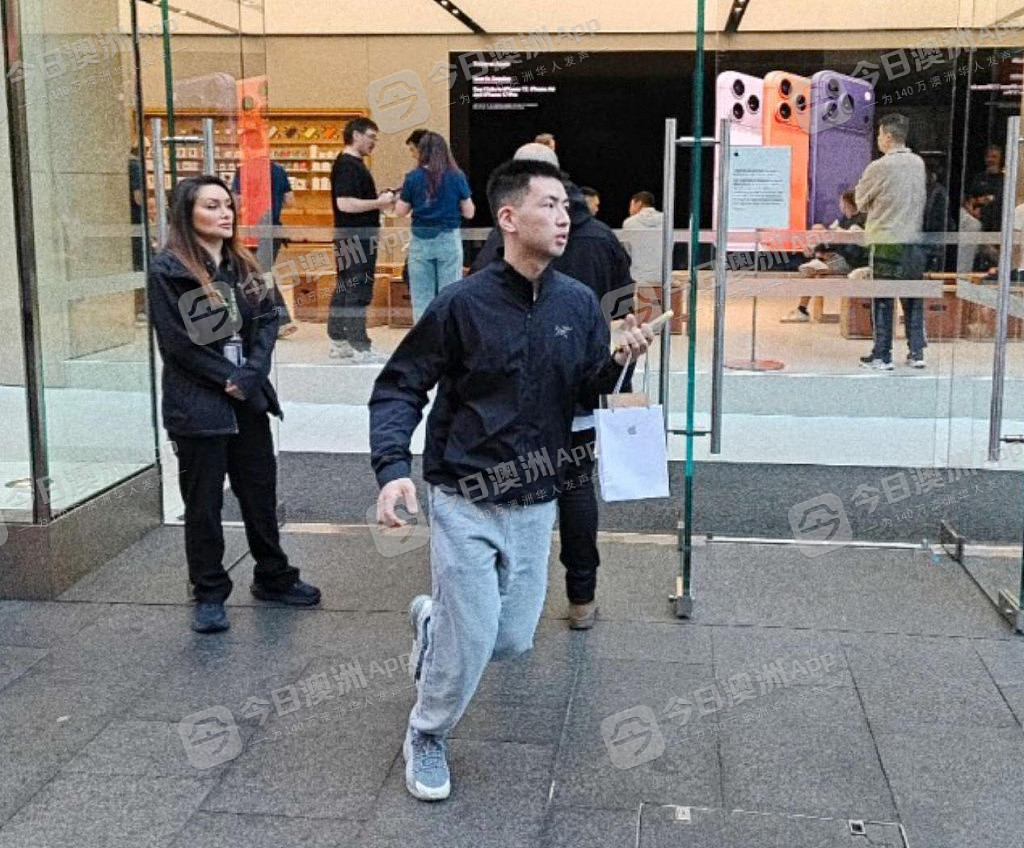 现场直击!iPhone 17在澳发售,悉尼市中心大排长龙!华人:“果粉”的节日(视频/组图) - 5