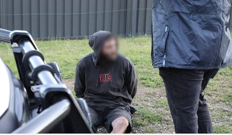 新州警方破获重大枪支盗窃案，40支枪械被盗，4人被诉（组图） - 2