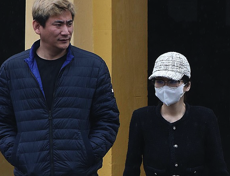 “天龙人”杨兰兰悉尼过堂未露面，数十华人到庭旁听！本周被追控第五项罪名（视频/组图） - 9