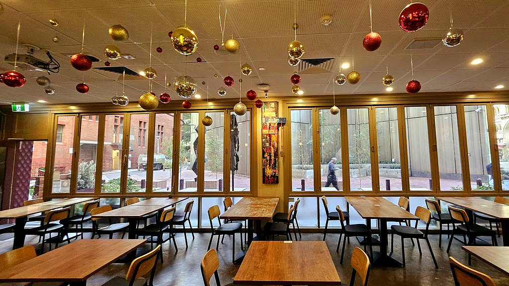 澳洲热门泰餐厅突然关门！门口贴满告示，原因扑朔迷离...（组图） - 2