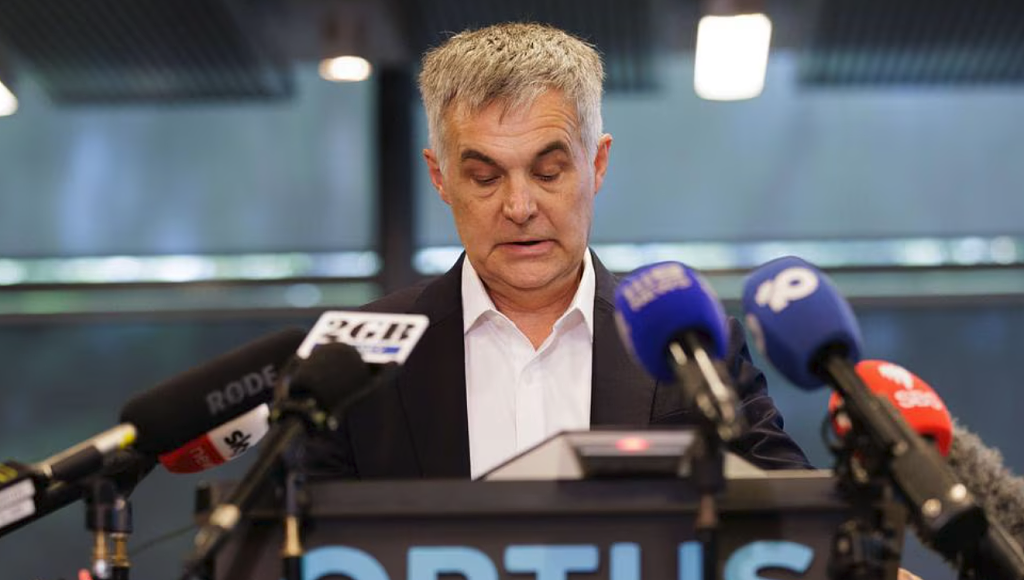 Optus致命故障引众怒！承认是“人为原因”，华人CEO急赴澳善后（组图） - 4