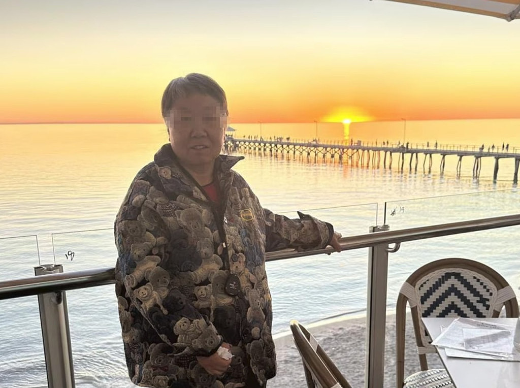 痛心!澳男倒车酿悲剧,69岁华女不幸离世,追悼会家人哽咽落泪(组图) - 4