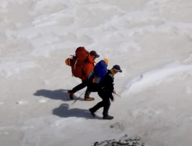 失温身亡！中国两名女游客在澳徒步登山遇险，总领馆发布安全警告（视频/组图） - 9
