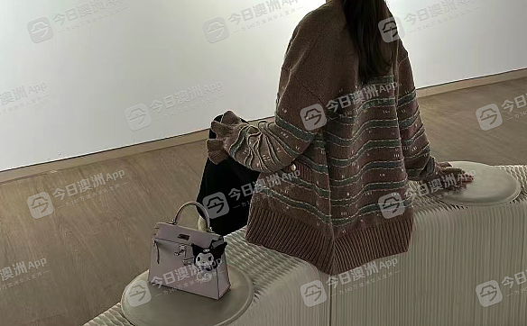 “为杨兰兰出行买私人飞机！”又有名媛被曝光，游艇飞机遍身名牌，杨兰兰闺蜜朋友圈浮出（组图） - 14