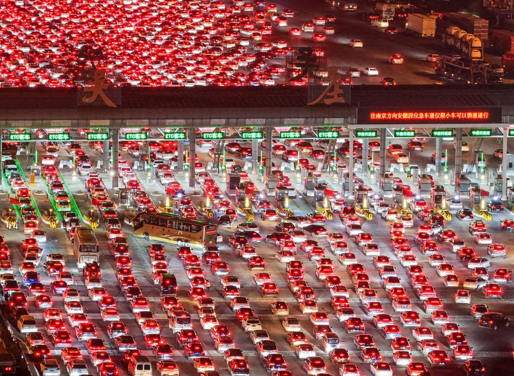 中国奇景！亚洲最大收费站堵车视频刷爆全网，澳媒直呼“疯狂”（视频/组图） - 3