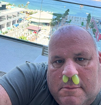 因酷爱中国美食出圈!知名网红抵珀斯遭拘留、遣返,声称受到“粗暴对待”(组图) - 2