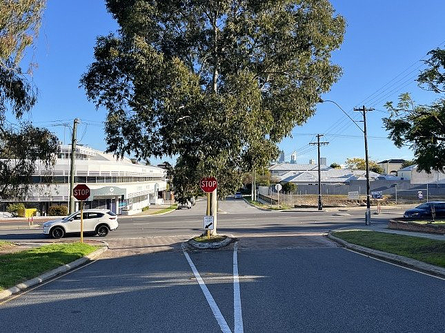 South Perth“交通黑点”改造下周启动，曾5年16起事故（组图） - 3