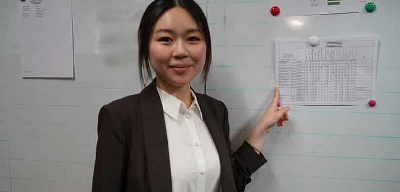 珀斯18岁华裔女孩成功当选，成最年轻市议员（图） - 2