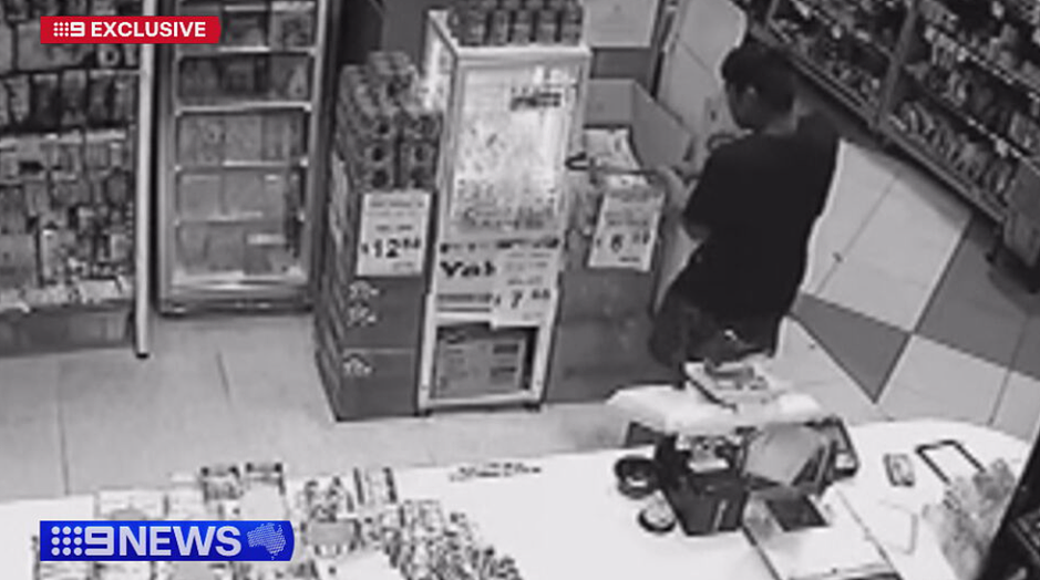 澳亚超遭持械青少年打砸!收银台和货架被砸烂,店主担心生命安全(组图) - 2