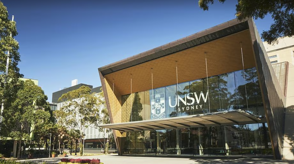 UNSW老师用ChatGPT批作业引不满!学生:浪费我们的钱(组图) - 1