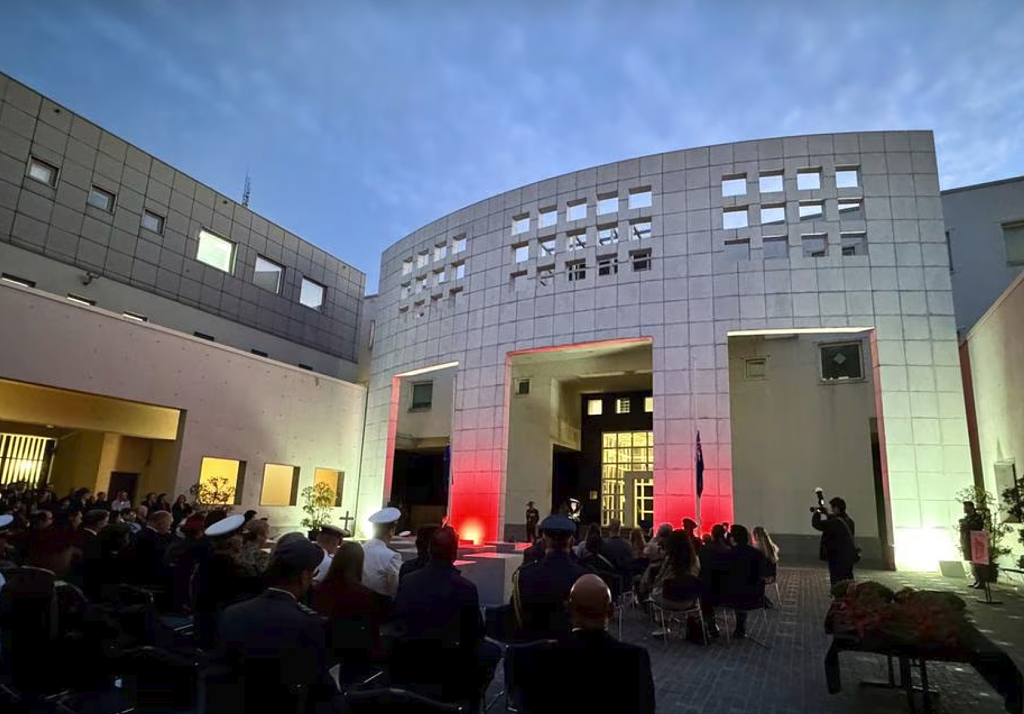 澳华人议员涉“擅自”邀中国官员访澳，引发外交风波（组图） - 4