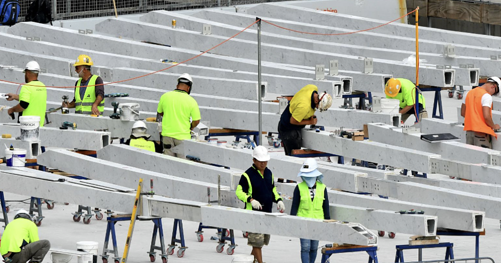 危机预警!澳洲建筑业面临30万技术工人短缺!万亿基建计划遭遇“无人施工”困境(组图) - 2