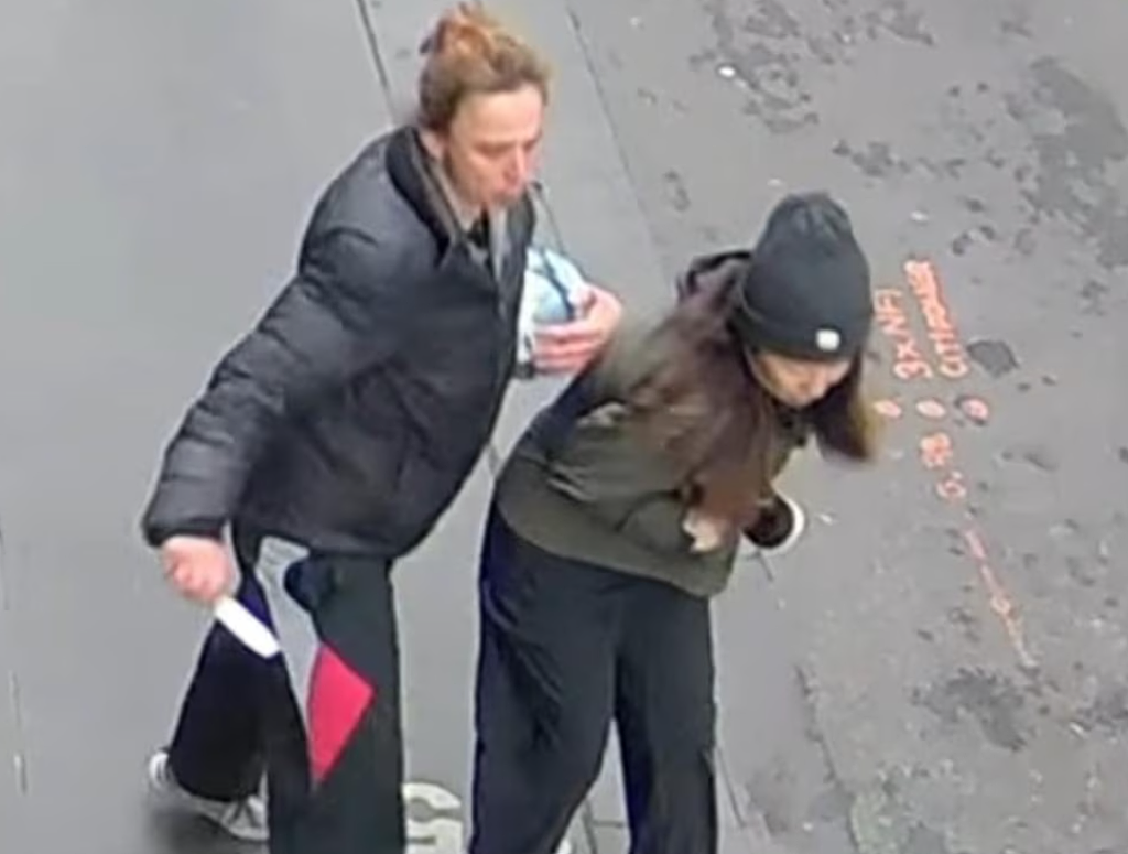 澳华女在CBD街头被随机捅伤!嫌犯自称“澳洲之王”被拒绝保释,凶器曝光(组图) - 4