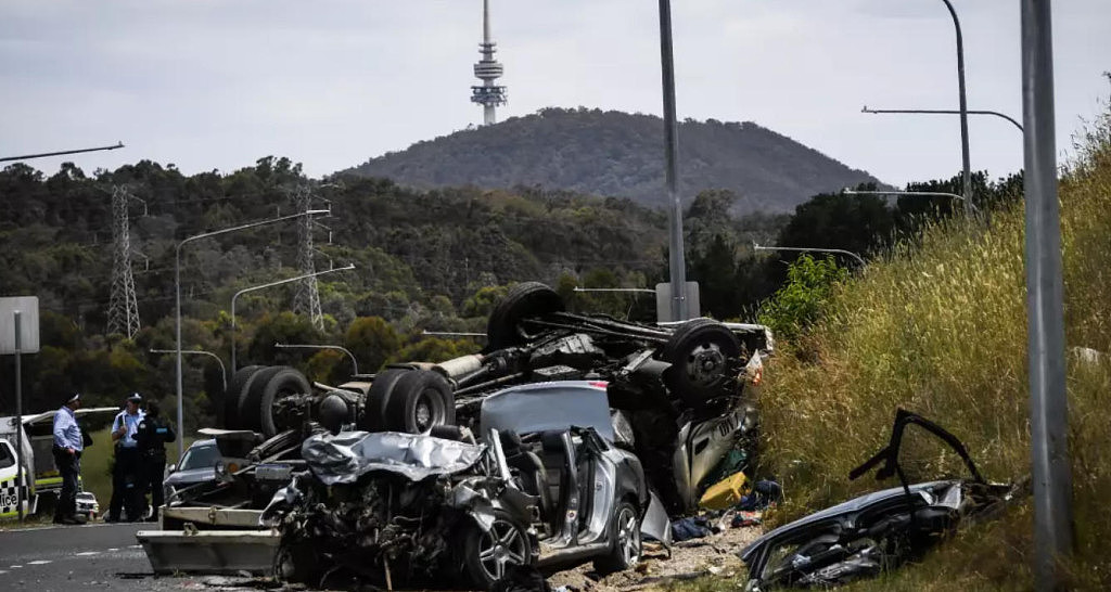 曝澳洲华人换汇店疑遭持枪爆劫，女柜员幸运逃脱！劫匪飙车迎面撞货车，重伤不治（组图） - 8