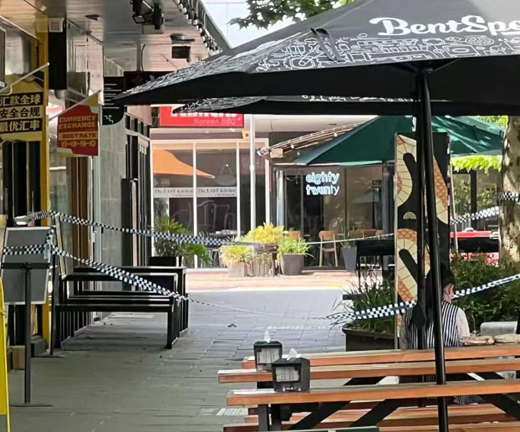 曝澳洲华人换汇店疑遭持枪爆劫，女柜员幸运逃脱！劫匪飙车迎面撞货车，重伤不治（组图） - 6