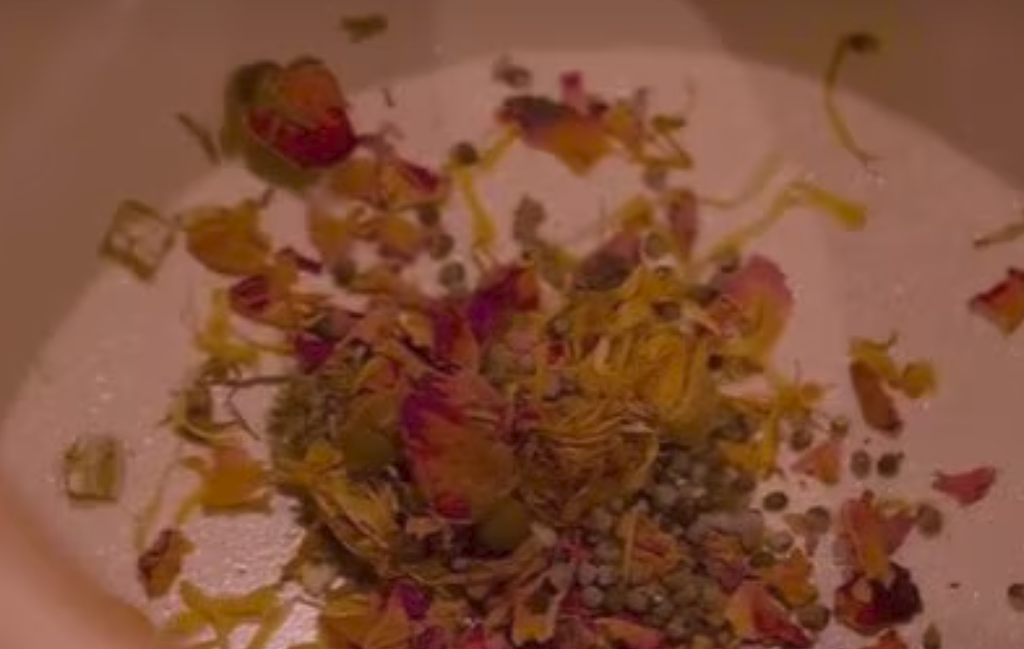 为净化阴道,澳女流行“蒸汽疗法”!专家:智商税(组图) - 1