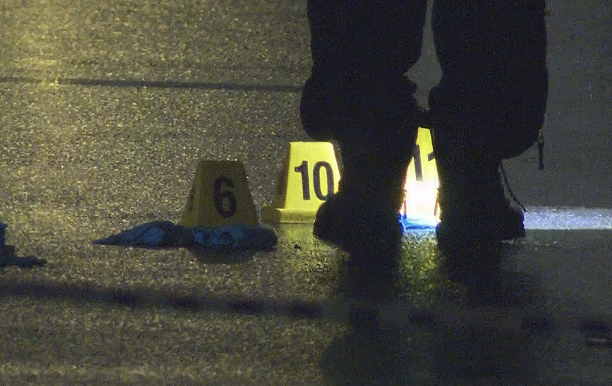 悉尼民宅深夜遭枪击!屋内3人躲过一劫,涉案车辆被焚毁(组图) - 3
