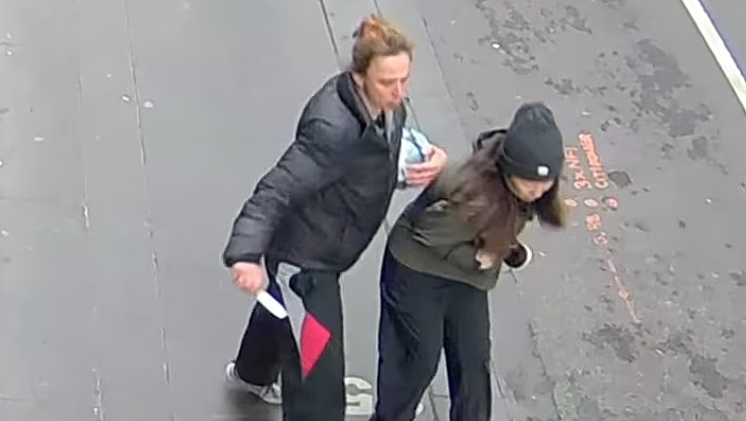 澳华女CBD街头被捅,伤人者申请3次后获保释!将住院治疗心理疾病(视频/组图) - 2