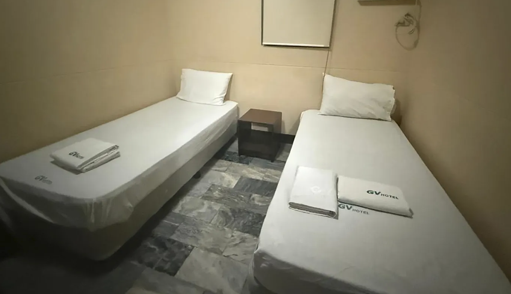 Bondi恐袭枪手父子菲律宾入住酒店曝光，员工：他们极少外出（组图） - 1