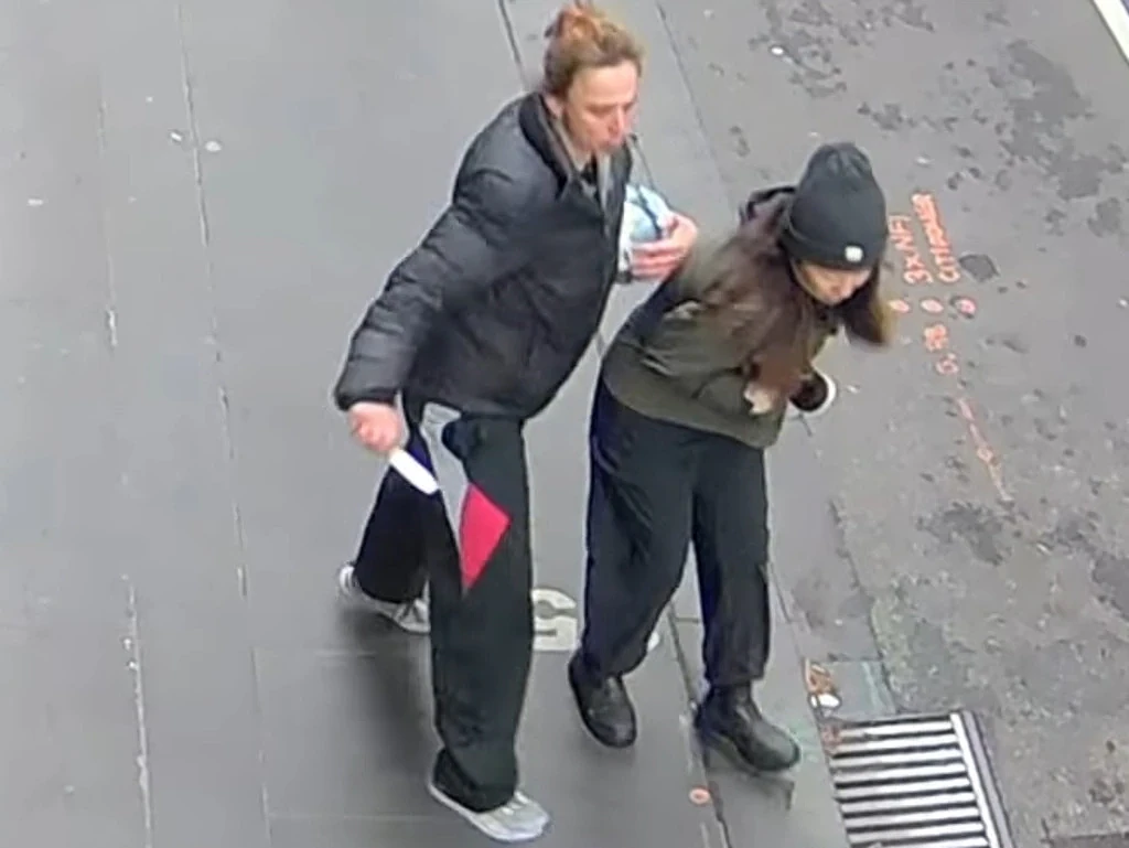反转！澳华女CBD街头被捅，伤人者被紧急撤销保释（视频/组图） - 2