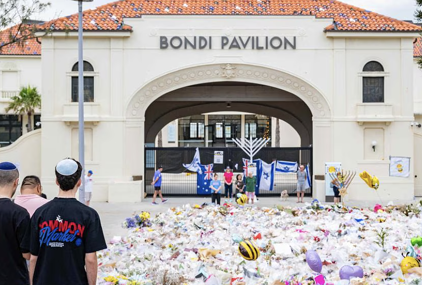 哀悼日的特别守护:Bondi将部署“持长枪”警力,官方强调非风险升级(组图) - 2