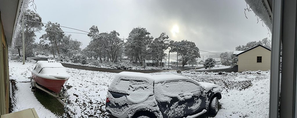 澳洲部分地区罕见降雪，一早醒来喜迎“白色圣诞节”！气象专家：上一次还是19年前（组图） - 5