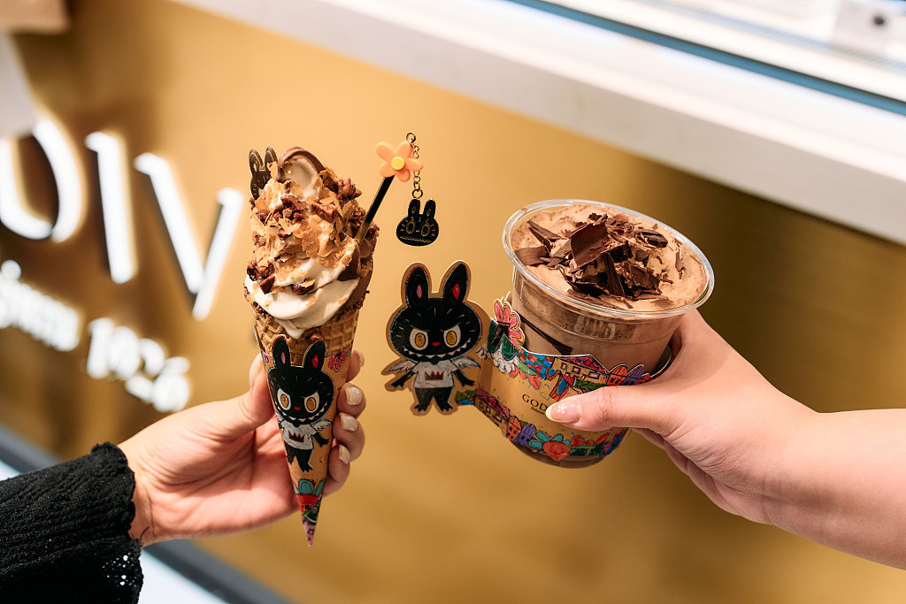 GODIVA × LABUBU联名冰品与巧克力系列全新上市 进阶奇幻冒险，解锁惊喜体验 - 1