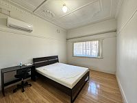 Burwood  带家具空调包bill 1b分租House