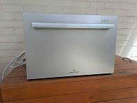 Bench top dishwasher