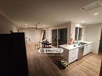 Pakenham  偏远地 Cardinia Road 火车站 走路6分