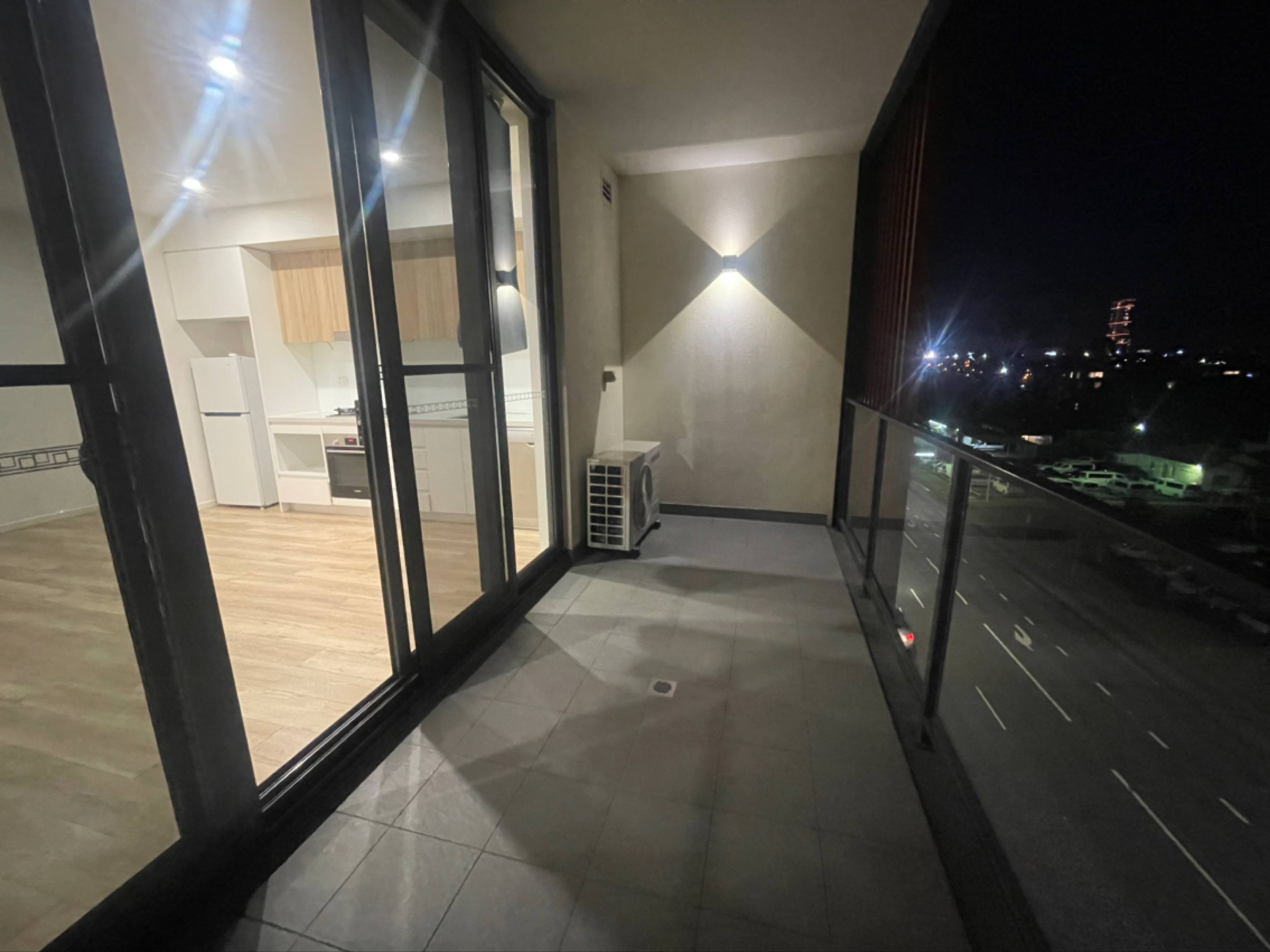 今日悉尼Homebush 一房一厅带车位储物室 整租 Homebush 一房一厅带车位储物室 整租