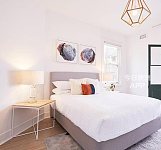 Crawley  Private 1 bedroom with private bathroom for rent