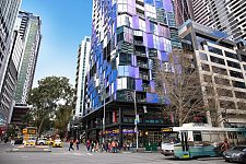 Melbourne City LightHouse公寓车位 月租260 近RMIT 墨大 唐人街 维多利亚女皇市场