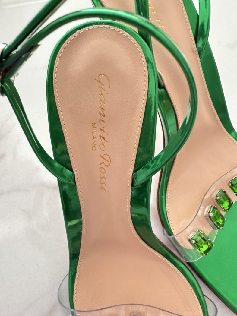 今日珀斯英国王妃专属品牌 37码 Gianvito Rossi 金屬綠水晶細跟高跟鞋Ribbon Candy 英国王妃专属品牌 37码 Gianvito Rossi 金屬綠水晶細跟高跟鞋Ribbon Candy