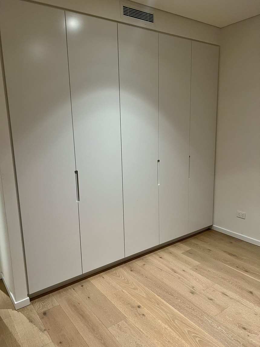 今日悉尼Burwood 豪华公寓主卧有独卫出租550周 Burwood 豪华公寓主卧有独卫出租550周
